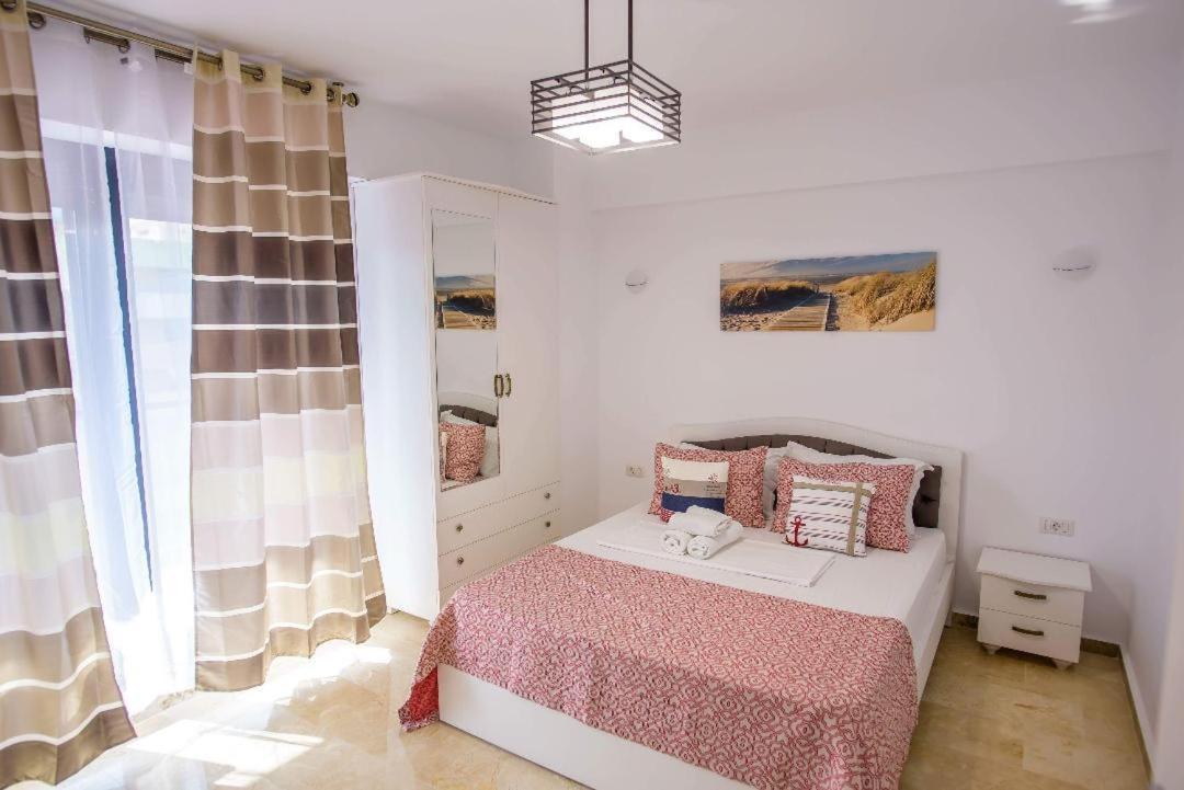 Sophia 2 & Moonlight Apartaments Mamaia Eksteriør bilde